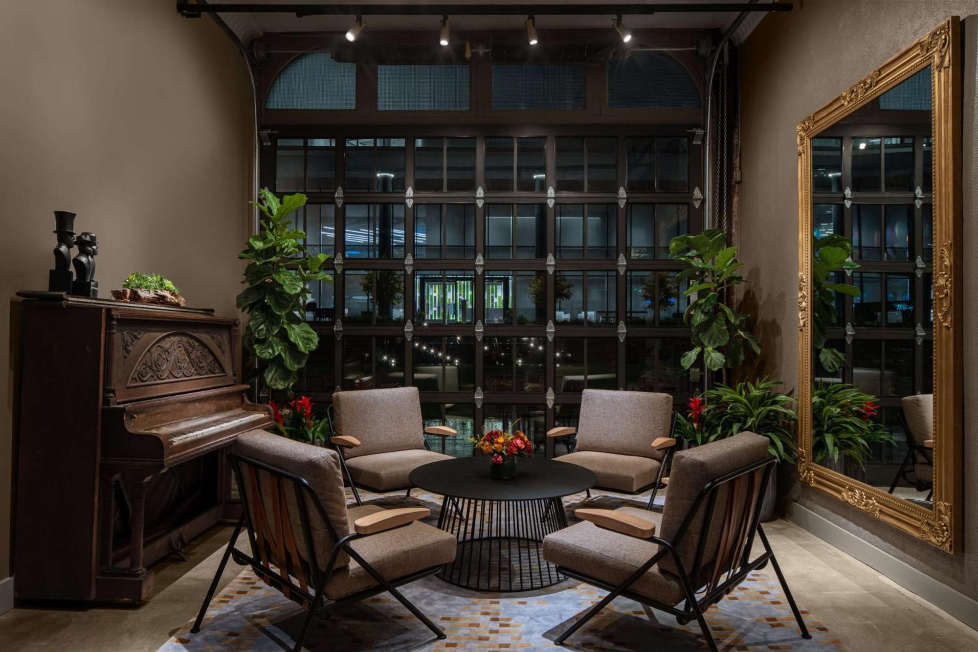 Hotel West & Main Conshohocken, Tapestry Collection Hilton Exterior photo